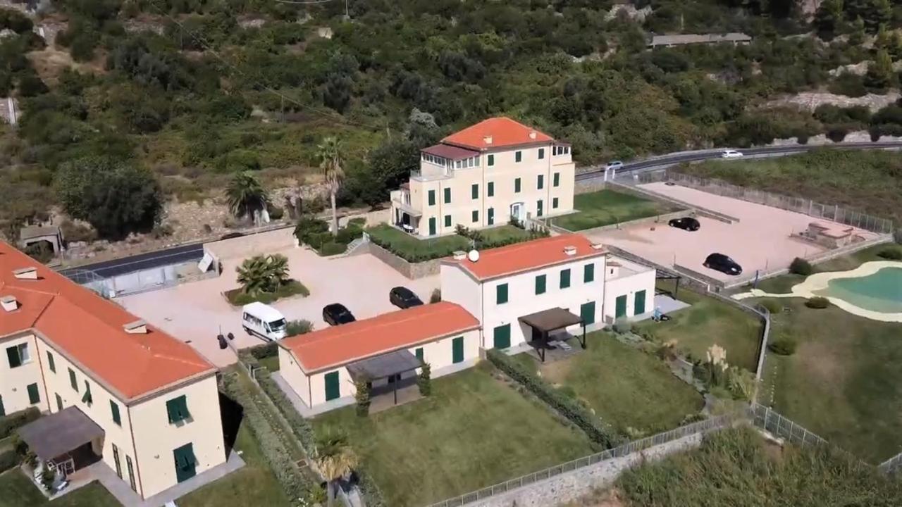 Cluxury-Torre Dei Saraceni Boutique Apt By The Sea Beach, Pool,Private Jacuzzi, Parking Cervo Eksteriør billede
